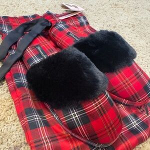 NWT Victoria’s Secret fur trimmed red tartan plaid slippers